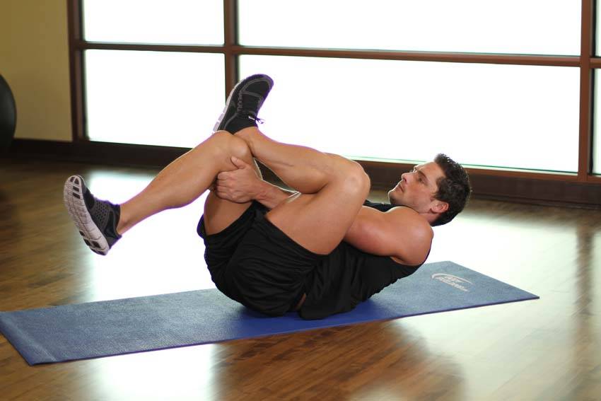 Alternative demonstration of Ankle On The Knee exercise