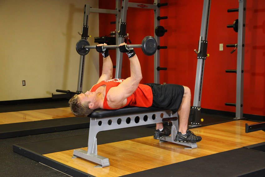 Alternative demonstration of Bent-Arm Barbell Pullover exercise