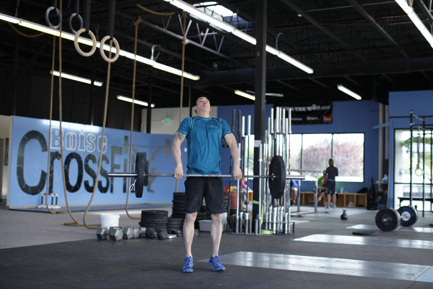 Alternative demonstration of Clean and Press exercise