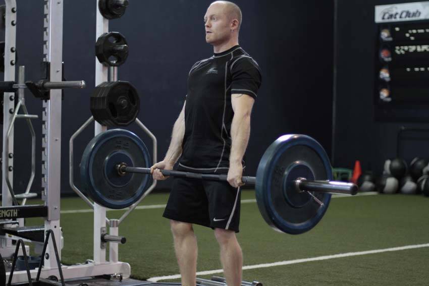 Alternative demonstration of Deficit Deadlift exercise