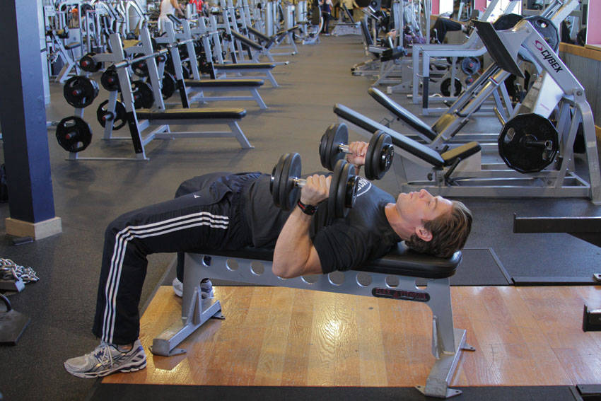 Alternative demonstration of Dumbbell Bench Press with Neutral Grip exercise