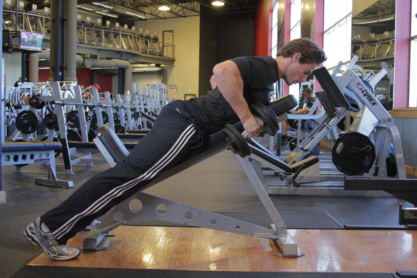 Alternative demonstration of Dumbbell Incline Row exercise