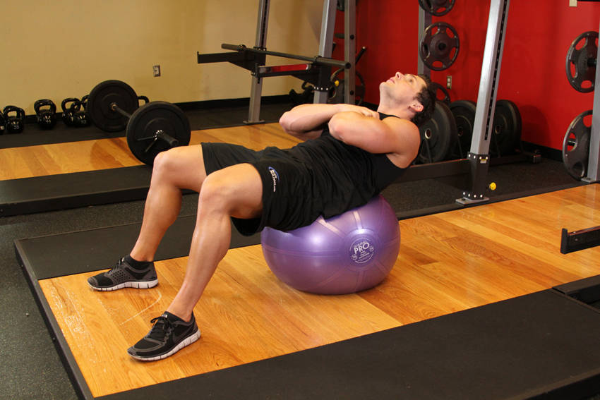Alternative demonstration of Exercise Ball Crunch exercise