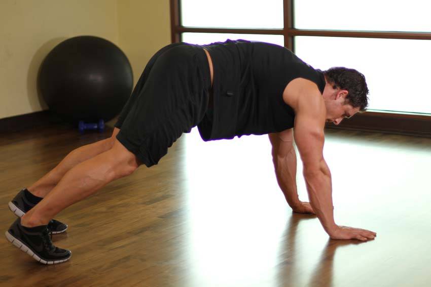 Demonstration of Groiners exercise showing proper form and technique