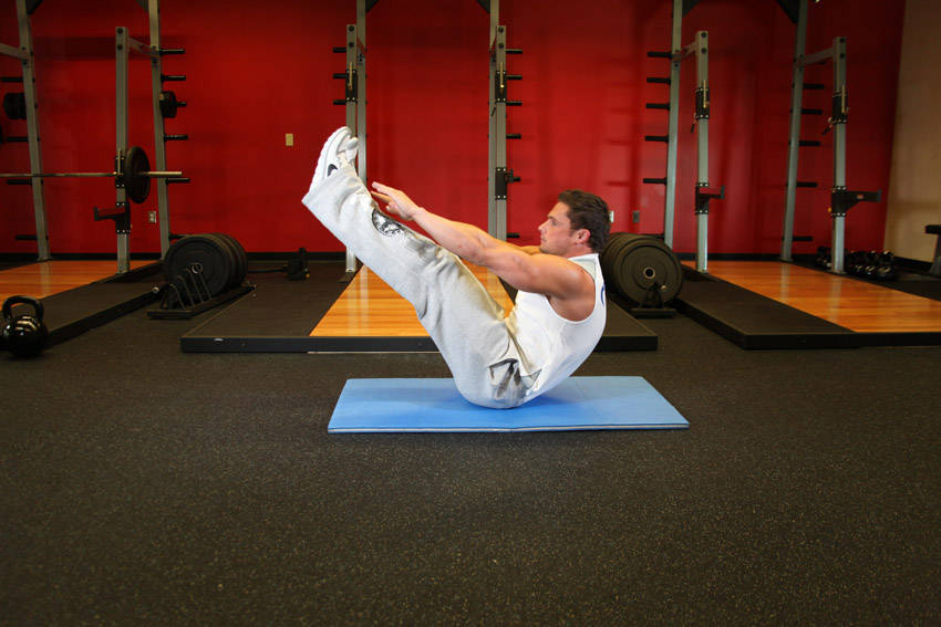 Alternative demonstration of Jackknife Sit-Up exercise