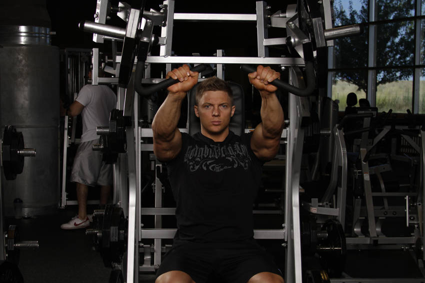 Alternative demonstration of Leverage Incline Chest Press exercise