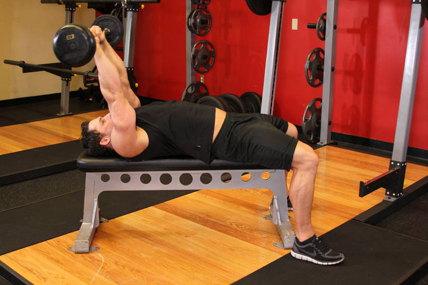 Alternative demonstration of Lying Close-Grip Barbell Triceps Extension Behind The Head exercise
