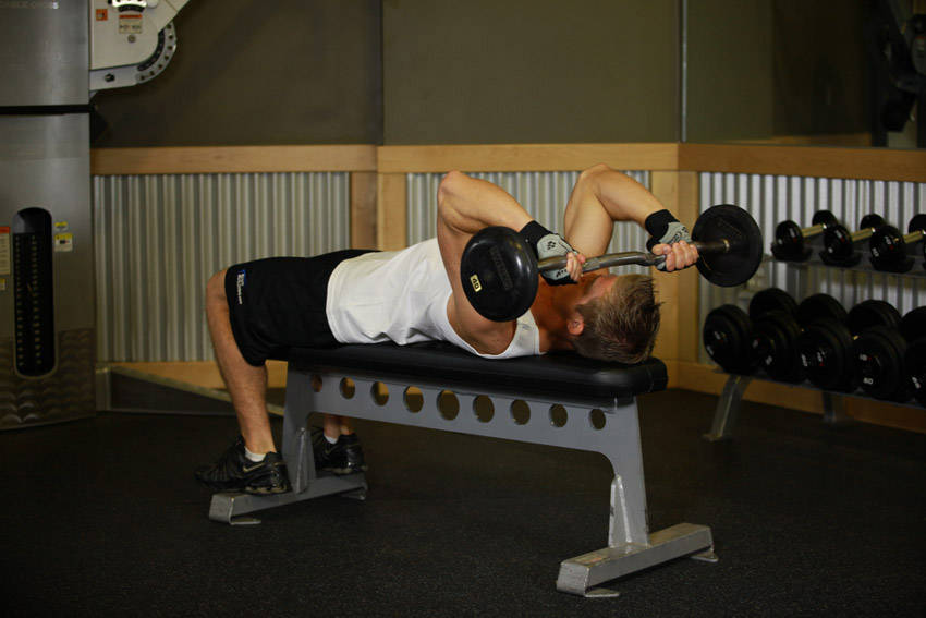 Alternative demonstration of Lying Triceps Press exercise