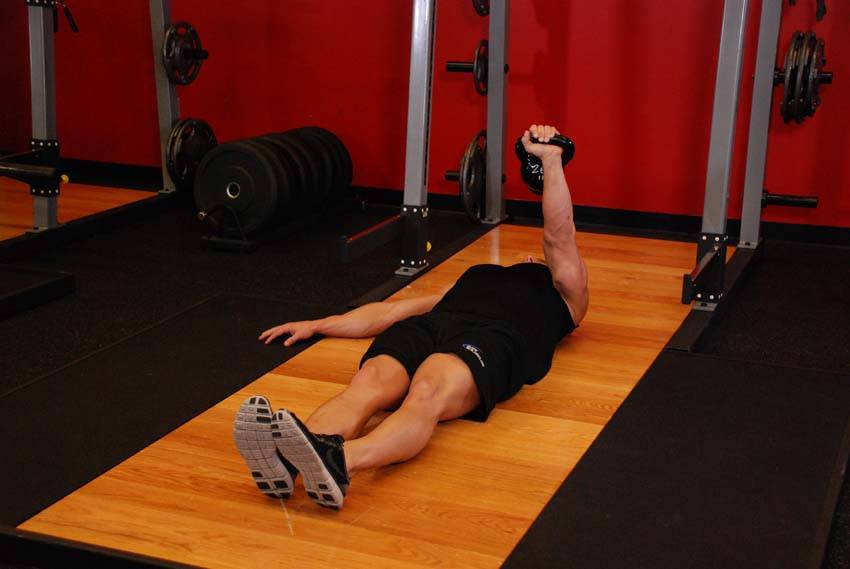 Alternative demonstration of One-Arm Kettlebell Floor Press exercise