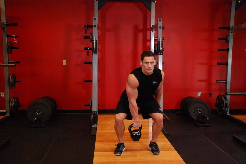 Alternative demonstration of One-Arm Kettlebell Split Snatch exercise
