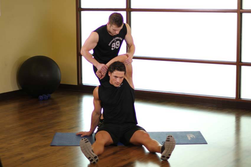 Alternative demonstration of Overhead Lat exercise