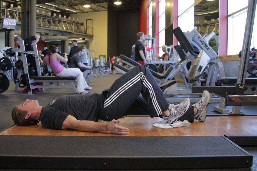 Alternative demonstration of Platform Hamstring Slides exercise