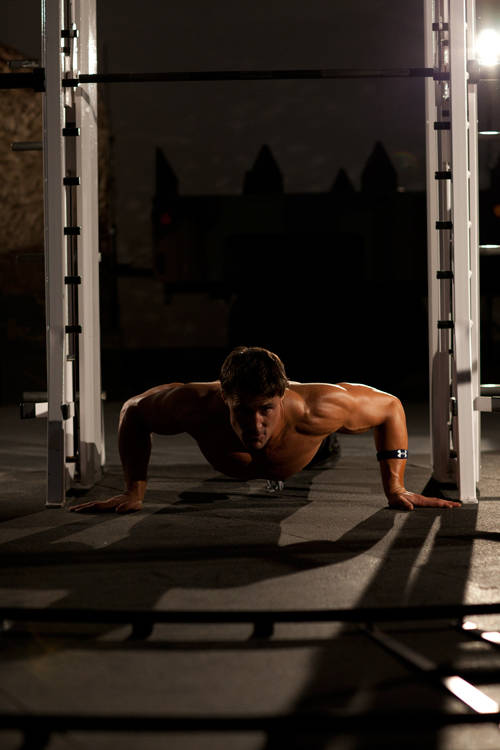 Alternative demonstration of Push-Up Wide exercise