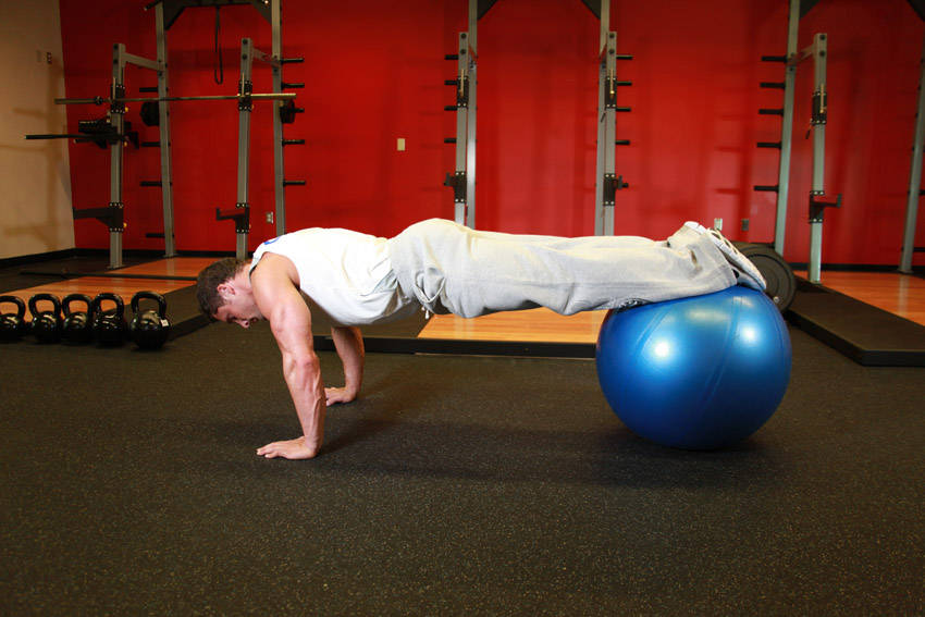 Alternative demonstration of Push-Ups With Feet On An Exercise Ball exercise