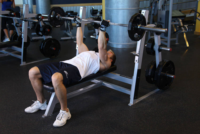 Alternative demonstration of Reverse Triceps Bench Press exercise