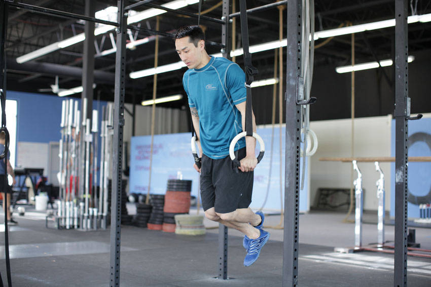 Alternative demonstration of Ring Dips exercise