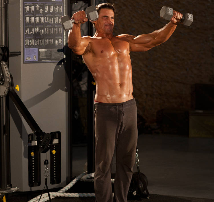 Alternative demonstration of Side Laterals to Front Raise exercise
