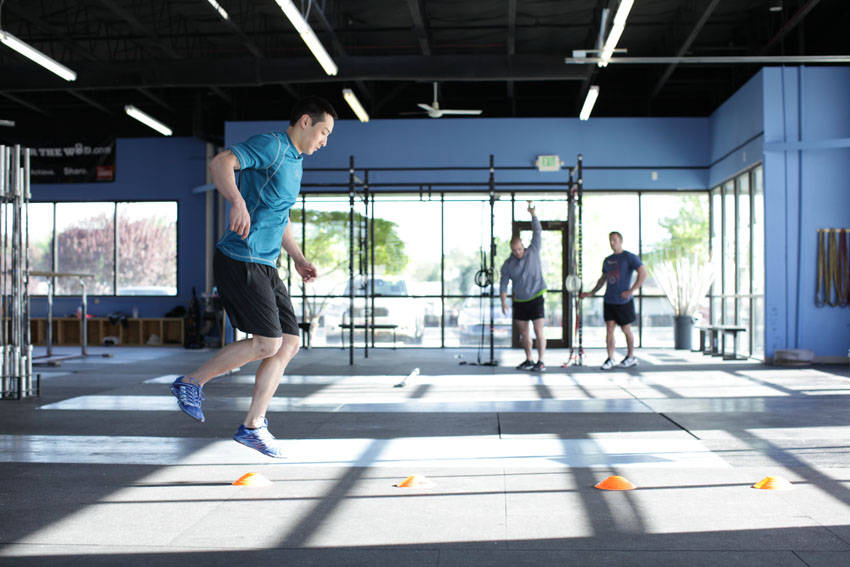 Alternative demonstration of Single-Leg Hop Progression exercise