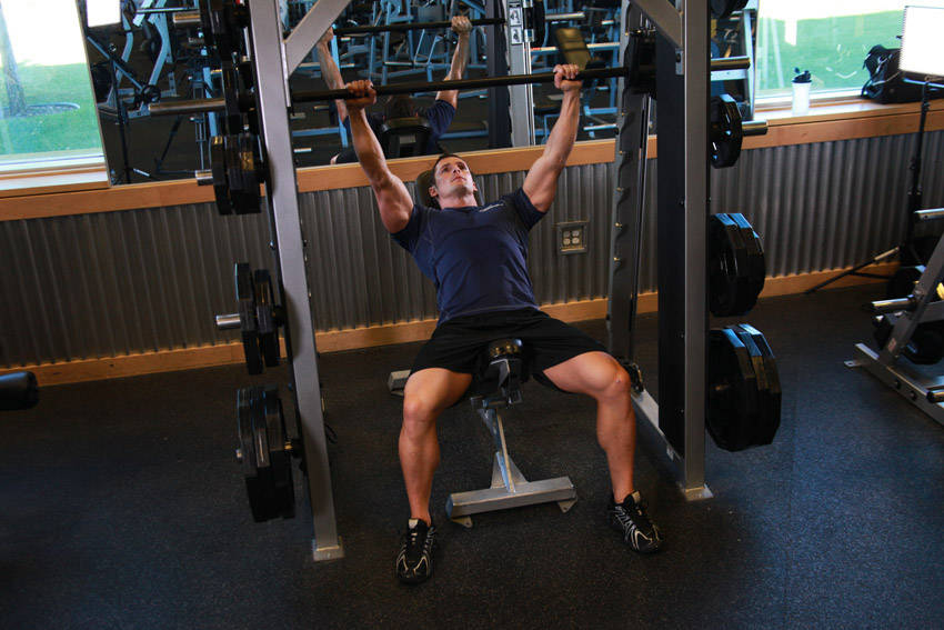 Alternative demonstration of Smith Machine Incline Bench Press exercise