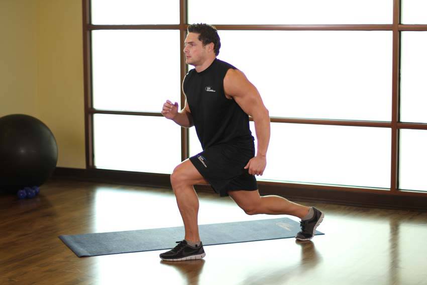 Alternative demonstration of Split Squats exercise