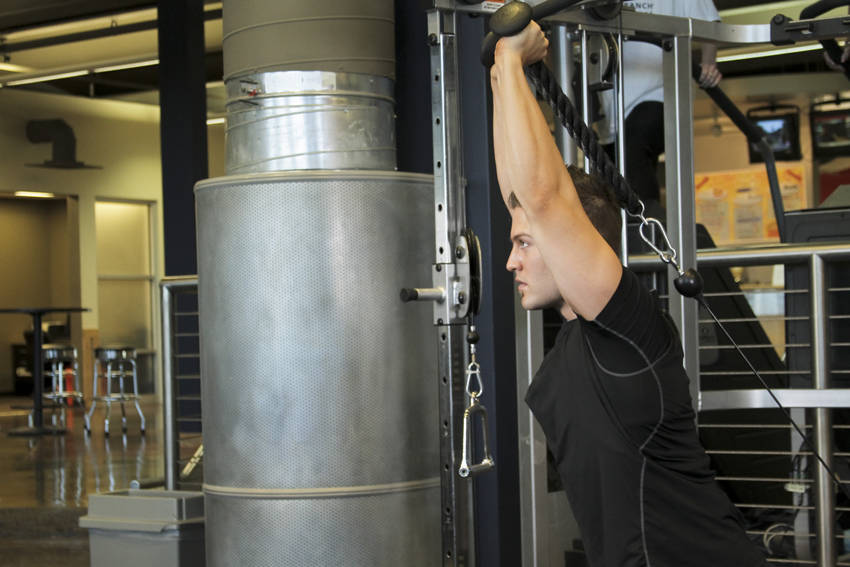 Alternative demonstration of Triceps Overhead Extension with Rope exercise