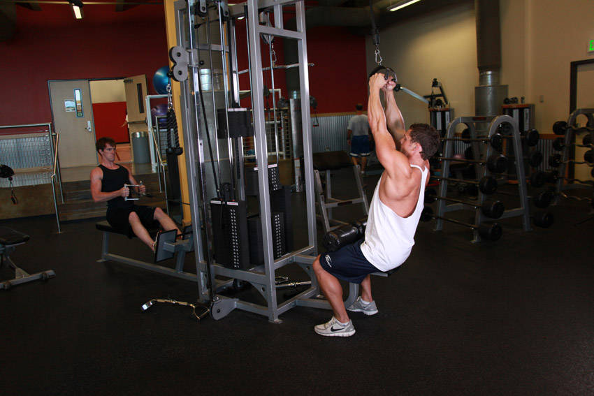 Alternative demonstration of V-Bar Pulldown exercise